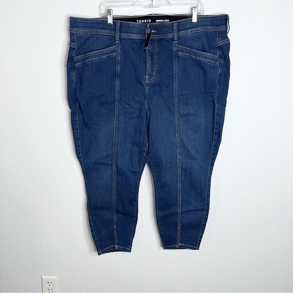 Torrid Jeans Women Size 26 S Bombshell Skinny Premium Slit Front Stretch D - Picture 5 of 14
